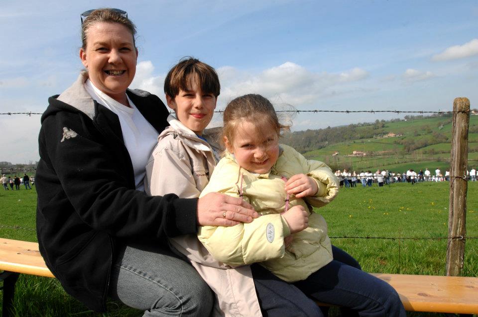 303994_279982905346434_1396178135_n